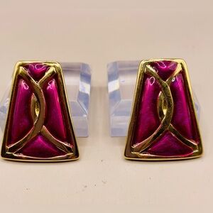 Vintage purple enamel and gold pierced square stud earring. Gold tone.